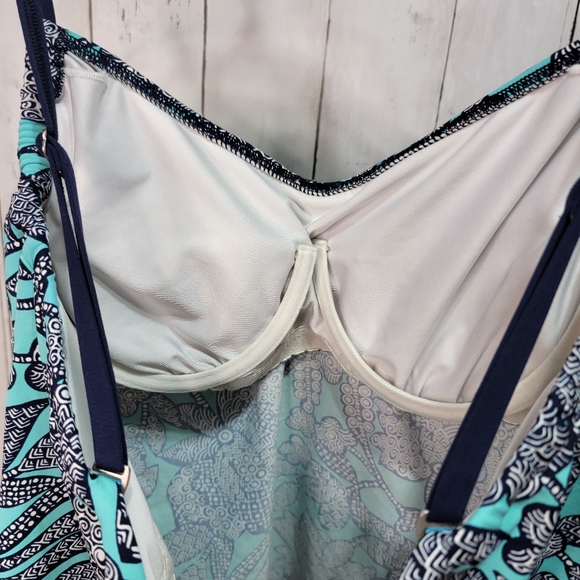 Lands' End Women's Floral Tankini Swimsuit Bathing Suit Underwire Top Size 12. - Picture 4 of 6